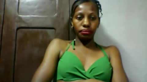 Snapshot of edwige770943 chatting on 05/16/26, 06:21 edwige770943 online show from 05/16/26, 06:21