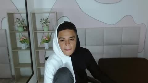 Snapshot of edylucianni chatting on 07/11/26, 11:24 EdyLucianni online show from 07/11/26, 11:24