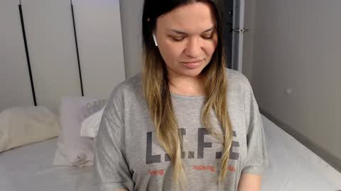 eelena4kiss online show from 02/02/25, 12:24