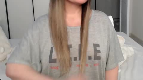 eelena4kiss online show from 02/25/25, 12:03