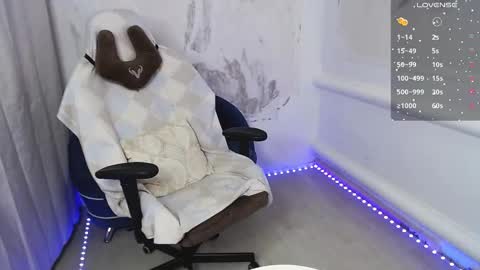 Snapshot of eesprit chatting on 03/04/25, 06:37 Daniel and Alex online show from 03/04/25, 06:37