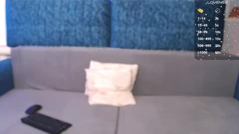 Snapshot of eesprit chatting on 03/10/25, 06:34 Daniel and Alex online show from 03/10/25, 06:34