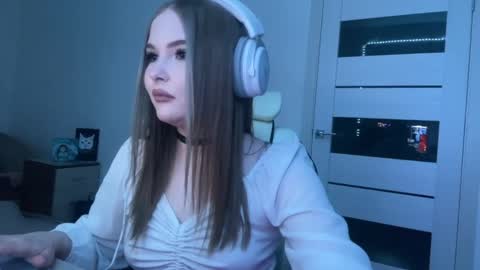 Lili online show from 05/06/26, 11:15