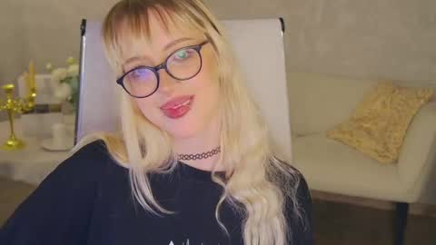 EVA NON NUDE online show from 05/01/26, 04:33