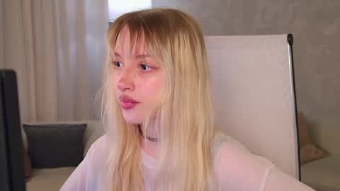 EVA NON NUDE online show from 05/24/26, 04:34