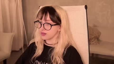 EVA NON NUDE online show from 06/26/26, 04:22