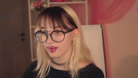 EVA NON NUDE online show from 07/02/26, 04:46