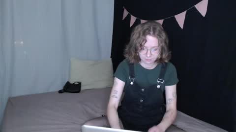 effa__laska online show from 11/12/25, 07:13