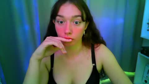 Snapshot of effie_balconii chatting on 06/21/26, 02:41 effie_balconii online show from 06/21/26, 02:41