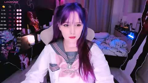 Effie online show from 11/30/25, 01:26