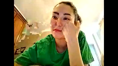 Effy online show from 02/19/25, 10:56