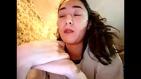 Effy online show from 09/20/25, 04:41