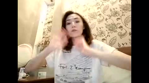 Effy online show from 05/14/26, 06:26