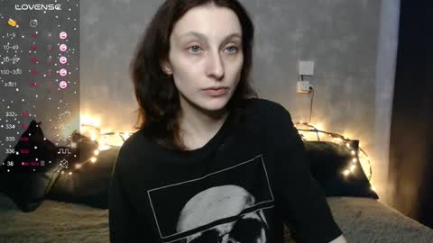 Snapshot of effy_gray chatting on 02/16/25, 09:59 Anna online show from 02/16/25, 09:59