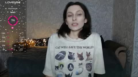 Snapshot of effy_gray chatting on 09/26/25, 10:47 Anna online show from 09/26/25, 10:47