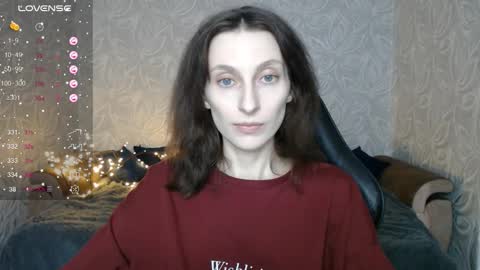 Snapshot of effy_gray chatting on 10/07/25, 05:37 Anna online show from 10/07/25, 05:37