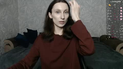Snapshot of effy_gray chatting on 06/08/26, 07:14 Anna online show from 06/08/26, 07:14