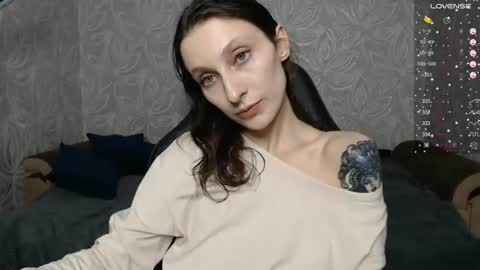 Snapshot of effy_gray chatting on 07/13/26, 07:49 Anna online show from 07/13/26, 07:49
