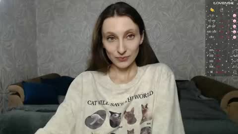 Snapshot of effy_gray chatting on 07/16/26, 11:55 Anna online show from 07/16/26, 11:55