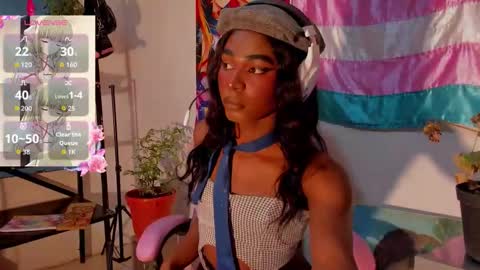 effy_marinn online show from 09/23/25, 11:35