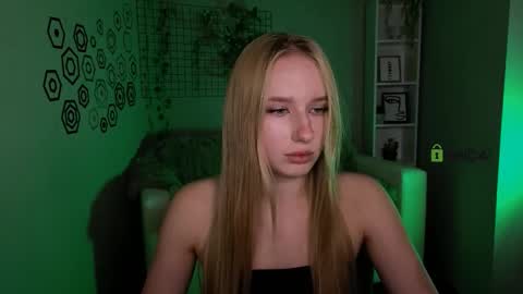 Snapshot of effysosweet chatting on 01/15/26, 08:34 effysosweet online show from 01/15/26, 08:34