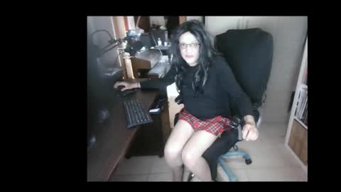 efi_crossou online show from 10/05/25, 10:07