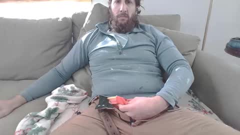 Snapshot of eggplantout chatting on 02/12/25, 07:02 Eggplant Out online show from 02/12/25, 07:02