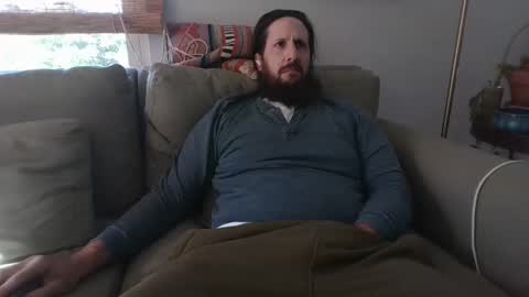 Snapshot of eggplantout chatting on 10/17/25, 03:36 Eggplant Out online show from 10/17/25, 03:36