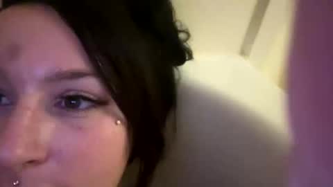 Snapshot of egyptiancottxn chatting on 09/19/25, 11:27 Egyptiancottxn online show from 09/19/25, 11:27