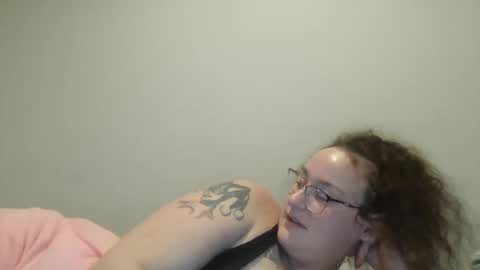 Snapshot of egyptiancottxn chatting on 12/23/25, 04:54 Egyptiancottxn online show from 12/23/25, 04:54