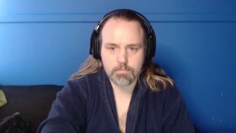 Snapshot of ehmac84 chatting on 03/11/25, 03:12 Eh Mac online show from 03/11/25, 03:12