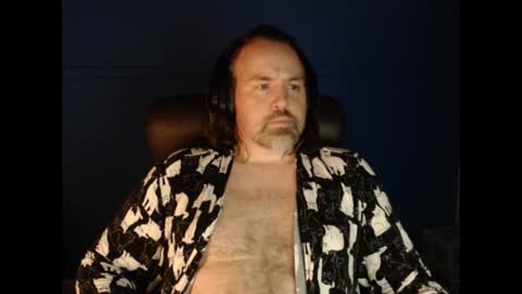 Snapshot of ehmac84 chatting on 10/21/25, 10:54 Eh Mac online show from 10/21/25, 10:54