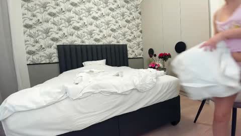 Erik and Alice online show from 02/17/25, 06:20