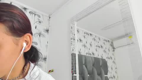 Valery online show from 10/22/25, 01:33