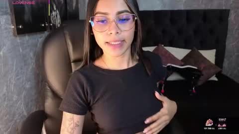 Snapshot of eileen__stone chatting on 12/02/25, 07:09 eileen__stone online show from 12/02/25, 07:09