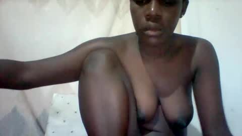 eileen_en online show from 05/21/26, 02:51