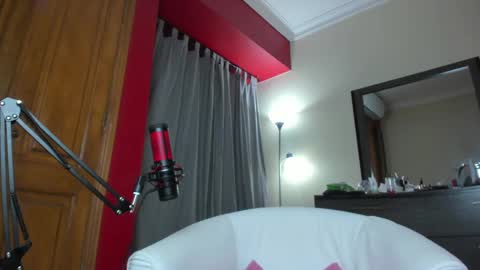 Snapshot of eileen_pinkman chatting on 09/14/25, 11:04 eileen_pinkman online show from 09/14/25, 11:04