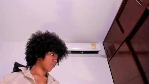 eileenn tanihara online show from 01/30/25, 08:32