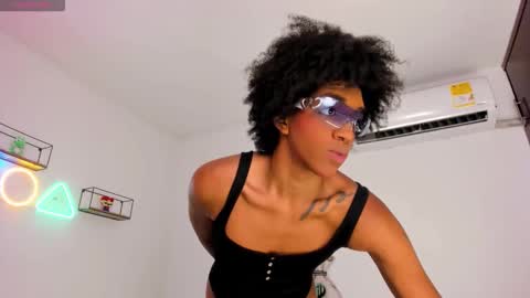 eileenn tanihara online show from 02/26/26, 08:13