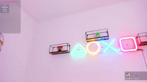 eileenn tanihara online show from 04/12/26, 10:20