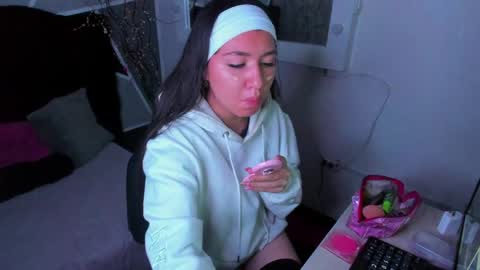 EILIN PINK online show from 03/31/26, 12:05