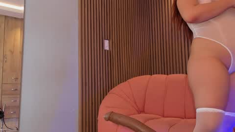 Eilin online show from 12/17/24, 04:21