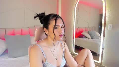 Snapshot of eimmy_bm chatting on 09/20/25, 03:13 eimmy_bm online show from 09/20/25, 03:13