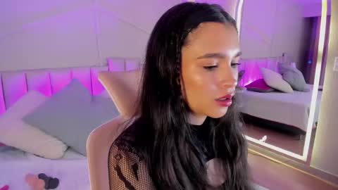 eimmy_bm online show from 12/18/25, 07:42