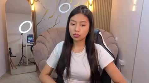 Snapshot of eimy18_b chatting on 07/01/26, 12:40 eimy18_b online show from 07/01/26, 12:40