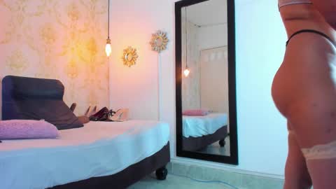 Eimy online show from 09/13/25, 08:52