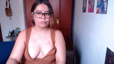 eimy_saenzz online show from 02/17/26, 04:57