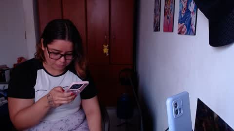 eimy_saenzz online show from 04/09/26, 06:35