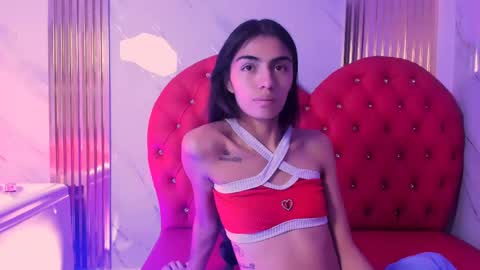Snapshot of eimy_skinny chatting on 05/23/26, 01:26 eimy online show from 05/23/26, 01:26