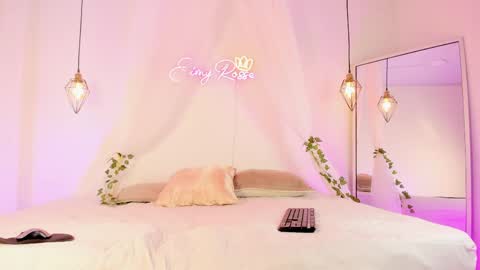 Snapshot of eimy_stonne chatting on 05/11/26, 08:06 eimy_stonne online show from 05/11/26, 08:06